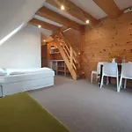 Raj * Bešeňová
