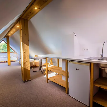 Raj בית נופש Bešeňová